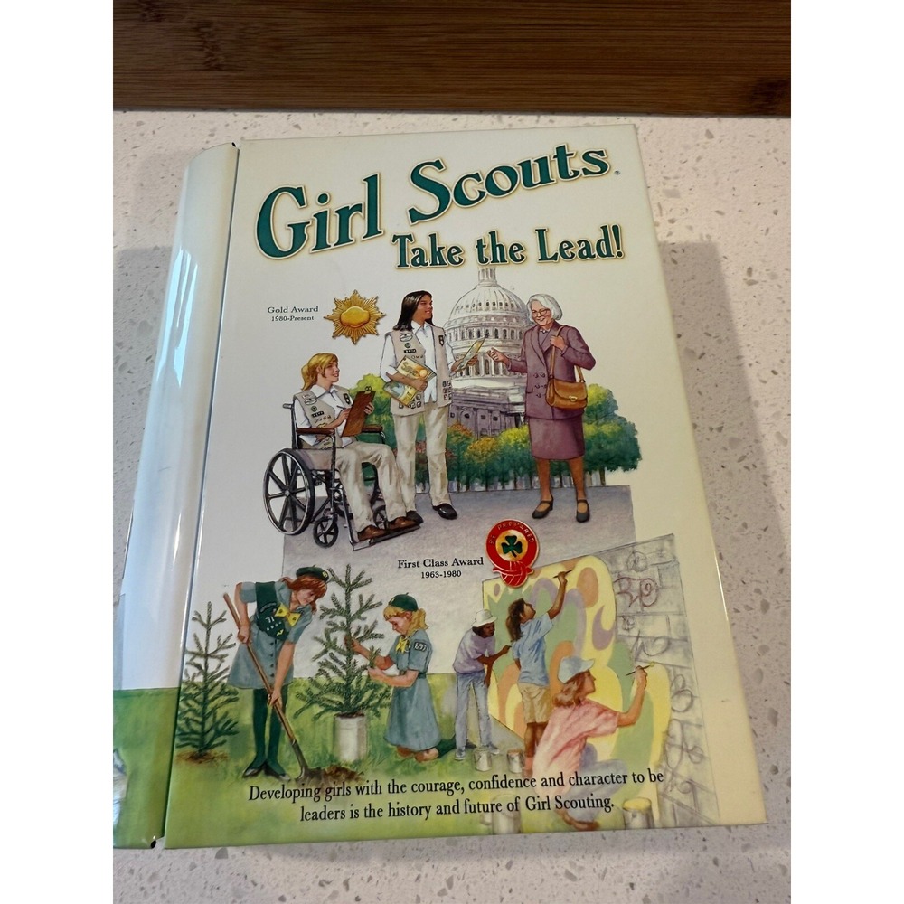 Girl Scout Tin Take‎ the Lead Book Style